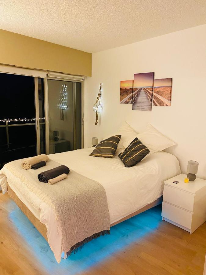 Appartement Cote D'Azur Plage - Piscine - Tennis Villeneuve-Loubet Exteriör bild