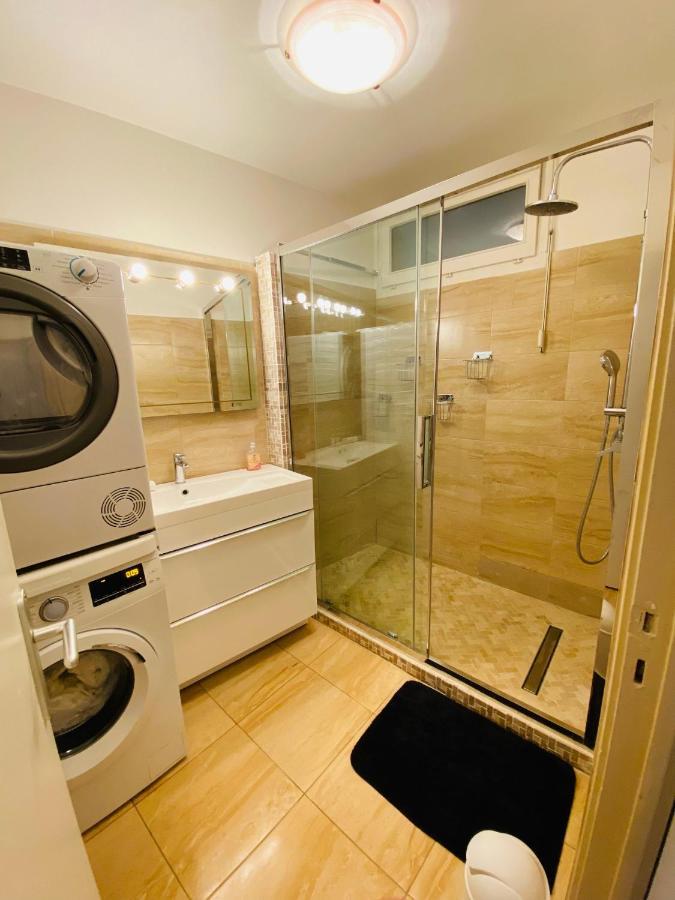 Appartement Cote D'Azur Plage - Piscine - Tennis Villeneuve-Loubet Exteriör bild